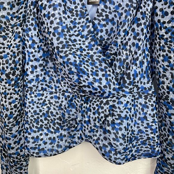 Express Blue Leopard Print Faux Wrap Peplum Top XS New - Picture 4 of 7